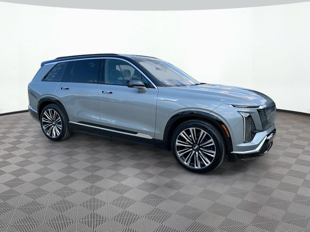 2026 Cadillac VISTIQ — rear three-quarter view